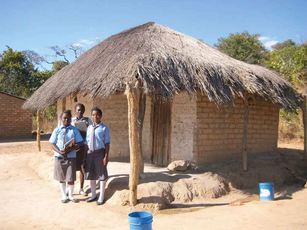 Wohnen ist Menschenrecht (Foto: © DESWOS) Wohnen ist Menschenrecht (Foto: © DESWOS)